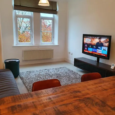 Daire Stylish 3 Bed In